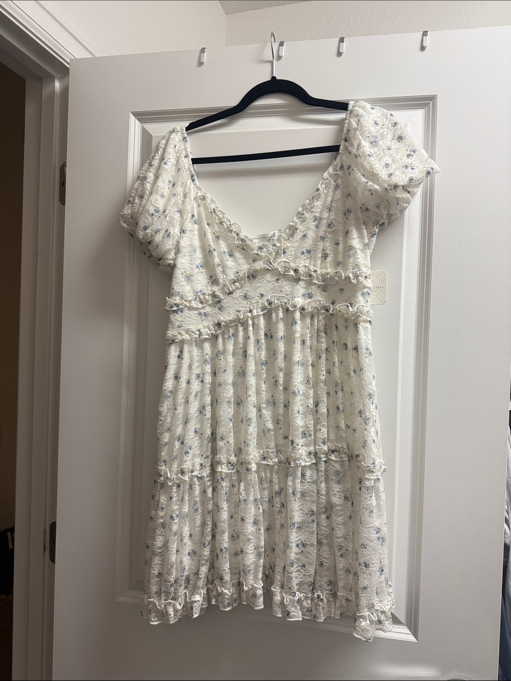 Women’s White Floral Ruffle Summer Dress
